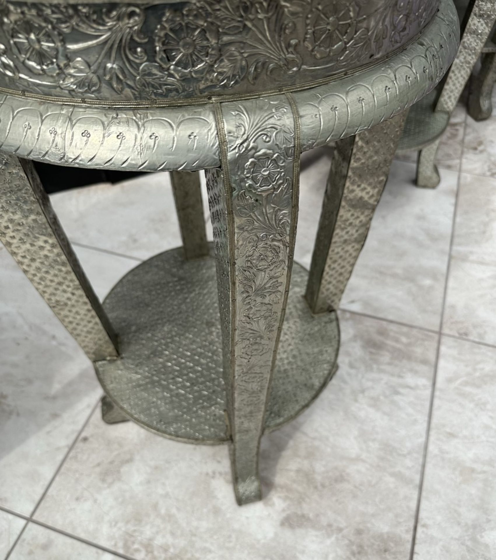 6 x Ornate Silver Tone Bar Stools With Grey Velvet Seat Pads - Image 9 of 16