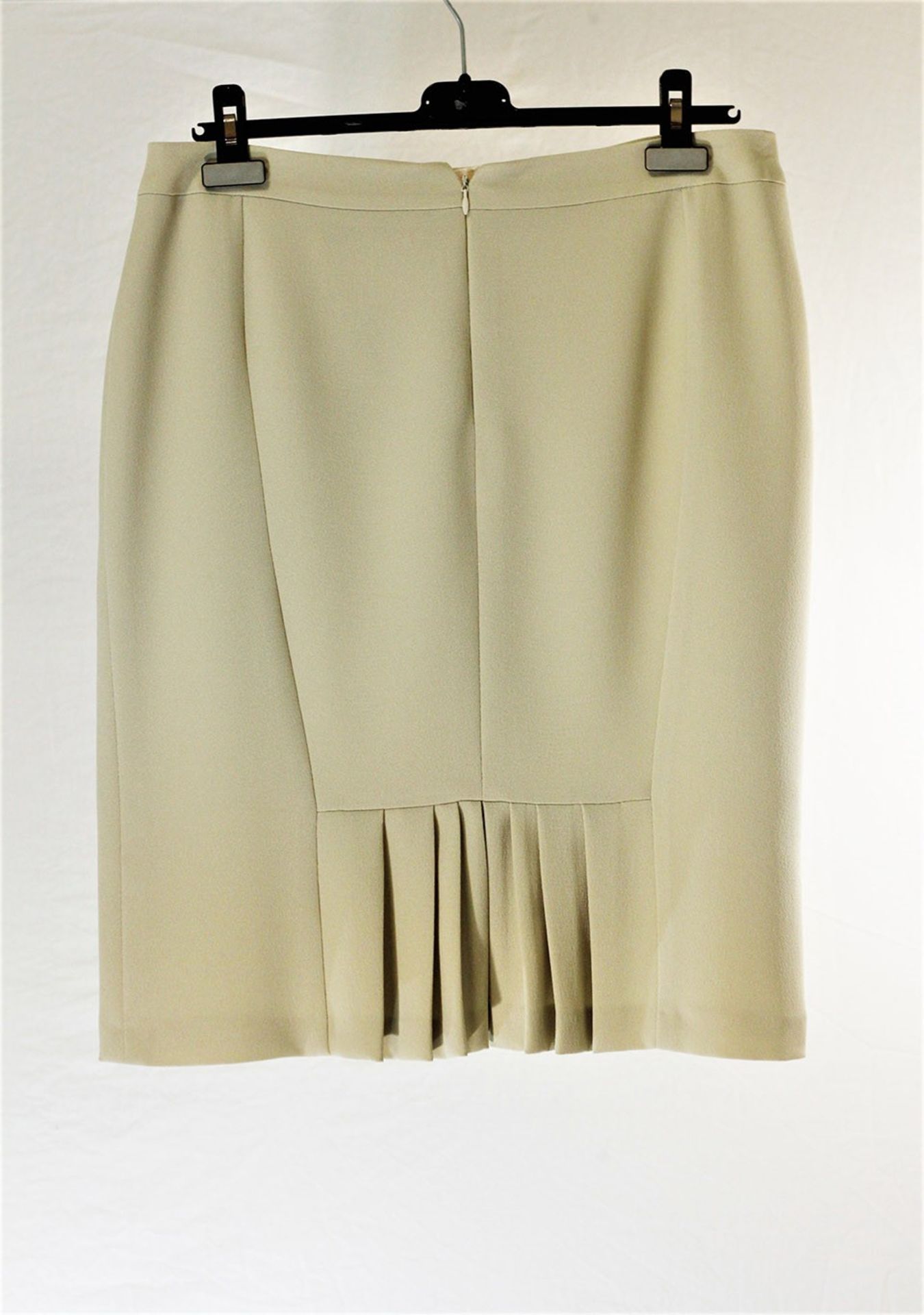 1 x Anne Belin Pistachio Skirt - Size: 16 - Material: 100% Polyester - From a High End Clothing - Image 7 of 11
