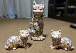 Set of 3 Antique Imari Porcelain Cats - CL444 - NO VAT ON THE HAMMER - Location: Altrincham WA14 A