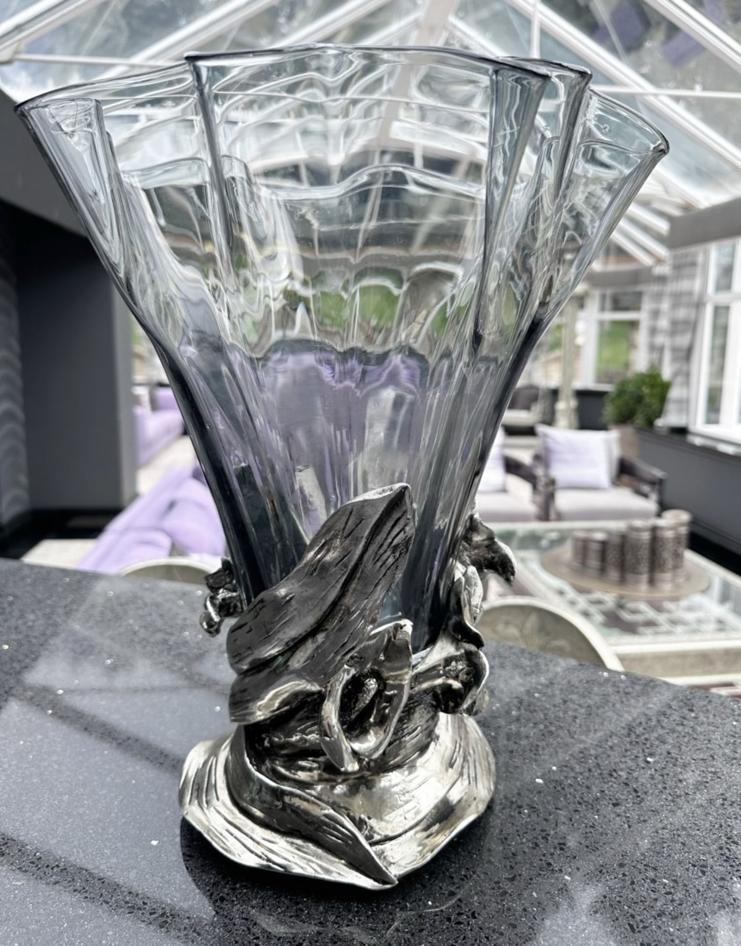 1 x Crystal Glass Vase With Floral Design Metal Base - Image 6 of 6