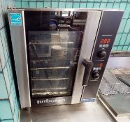 1 x Blue Seal E33D5 Turbofan Electric Convection Oven with 5 x Tray Capacity - 240v - RRP £3,100