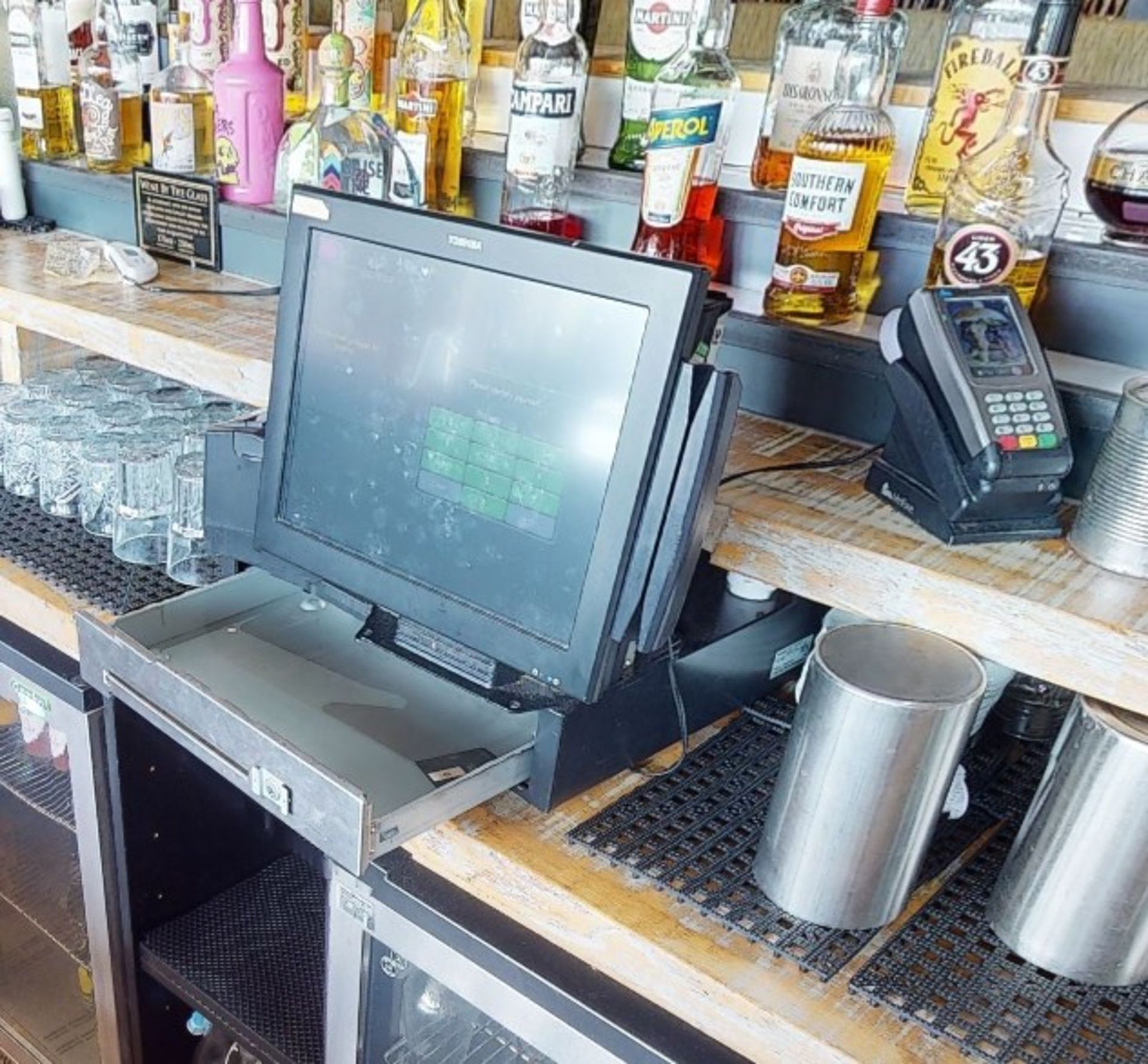 1 x Toshiba EPOS System With Payment Terminal, Cash Drawer and Receipt Printer - Image 2 of 3