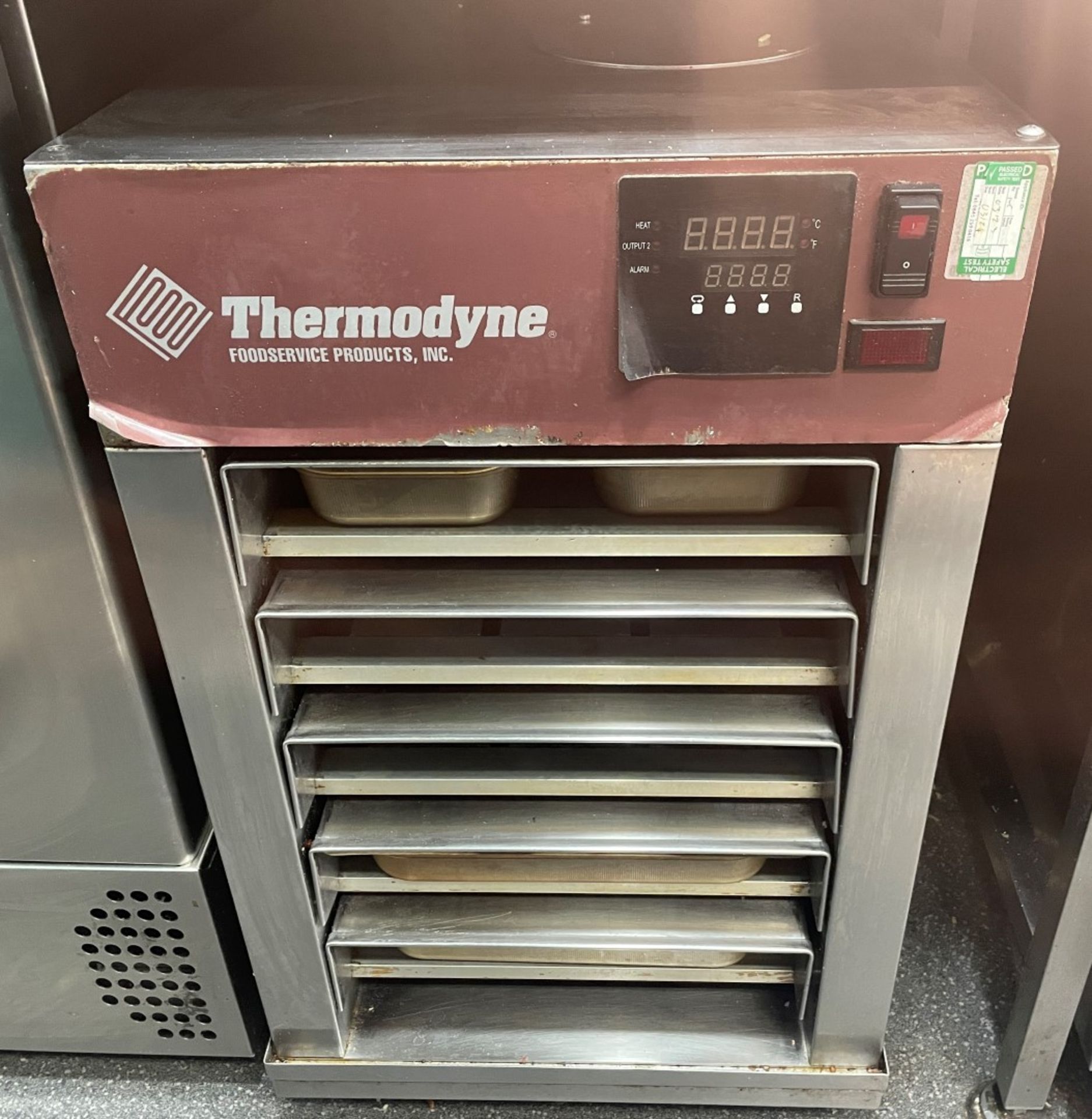 1 x -Thermodyne Counter-Top Slow Cook and Hold Oven - 240V