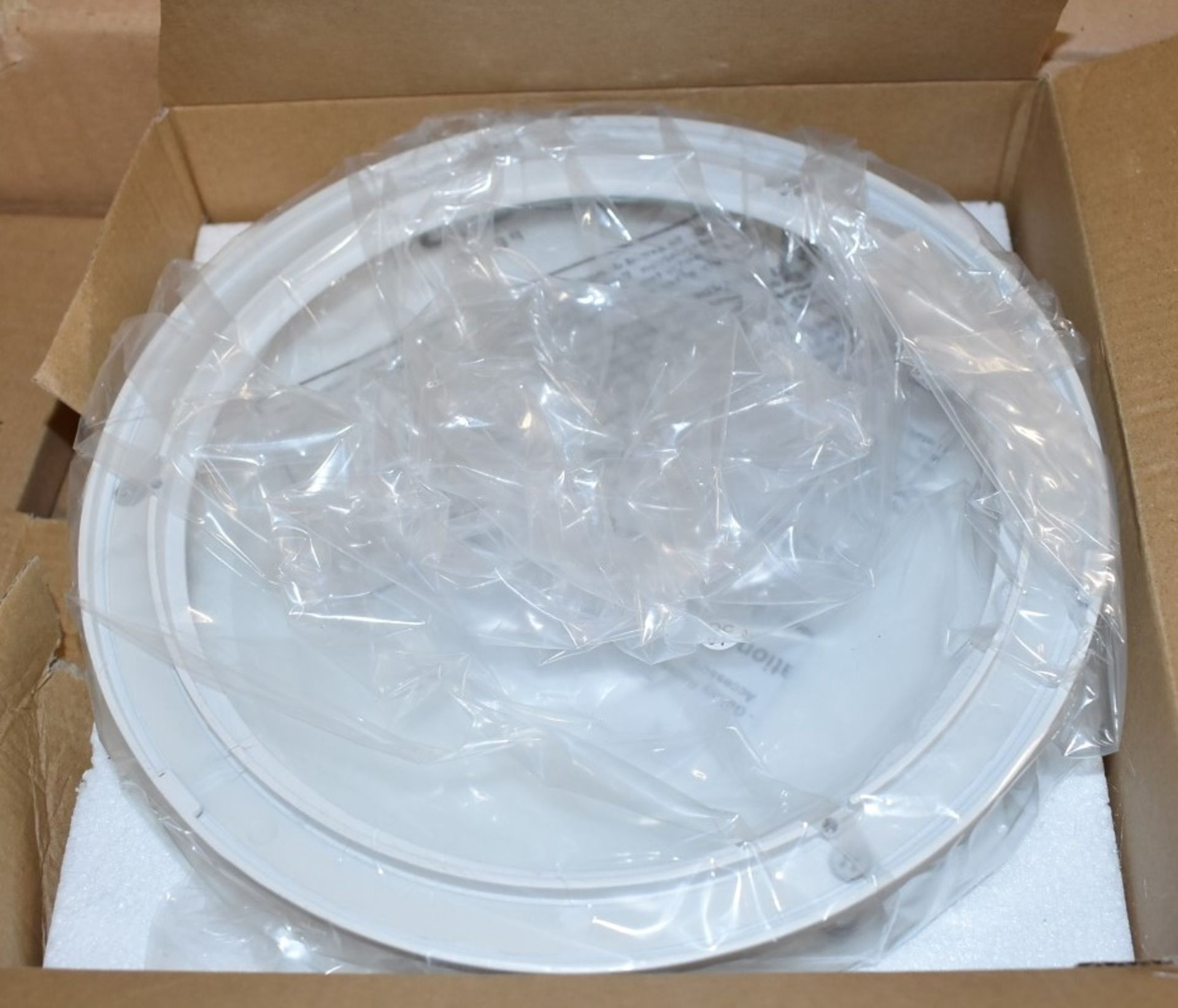 6 x Ansell Lighting AGPL/DG1/W Galaxy White Trim Bezels With Frosted Clear Glass For Downlights - Image 2 of 5