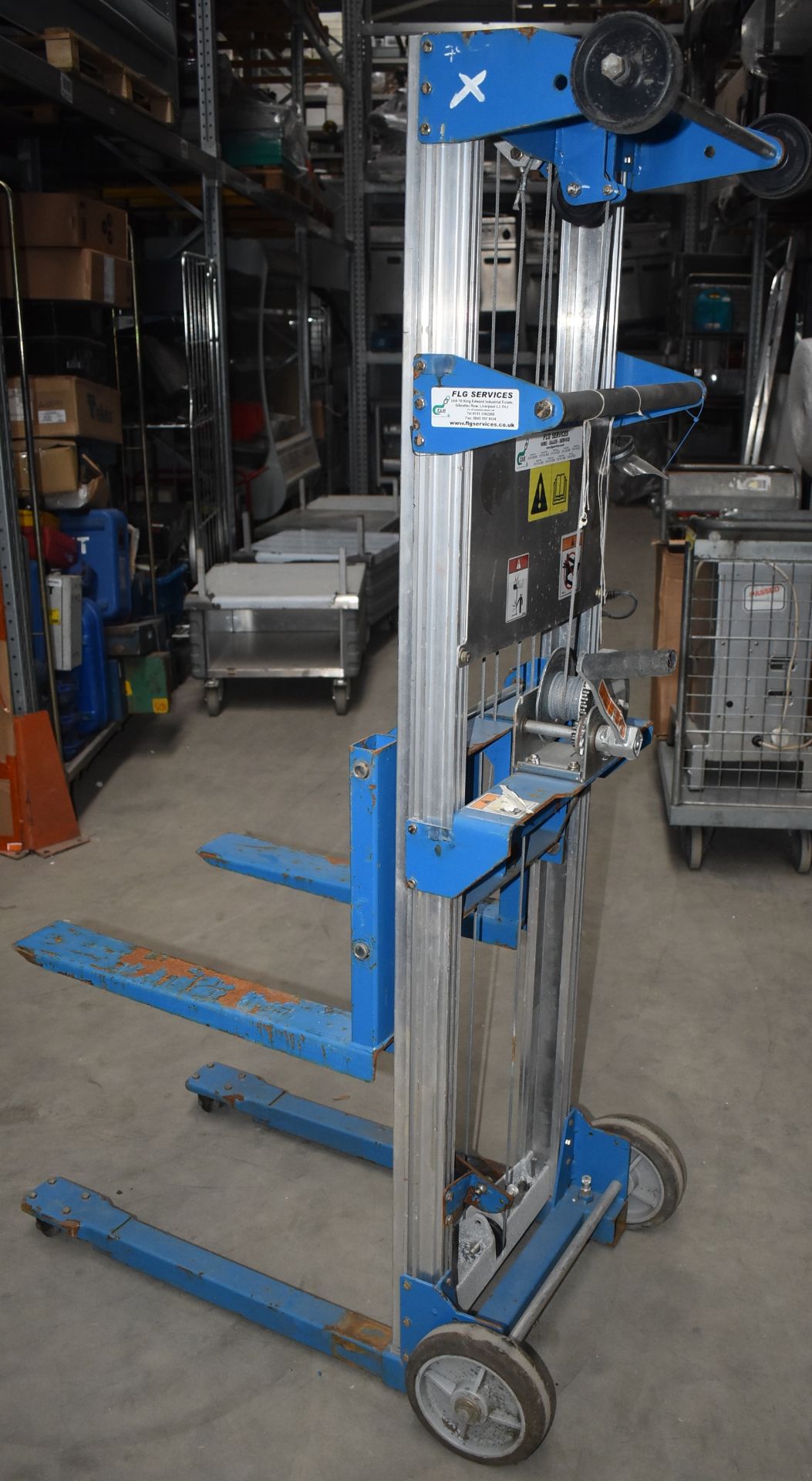 1 x Genie Standard Base Material Lift - Image 3 of 12
