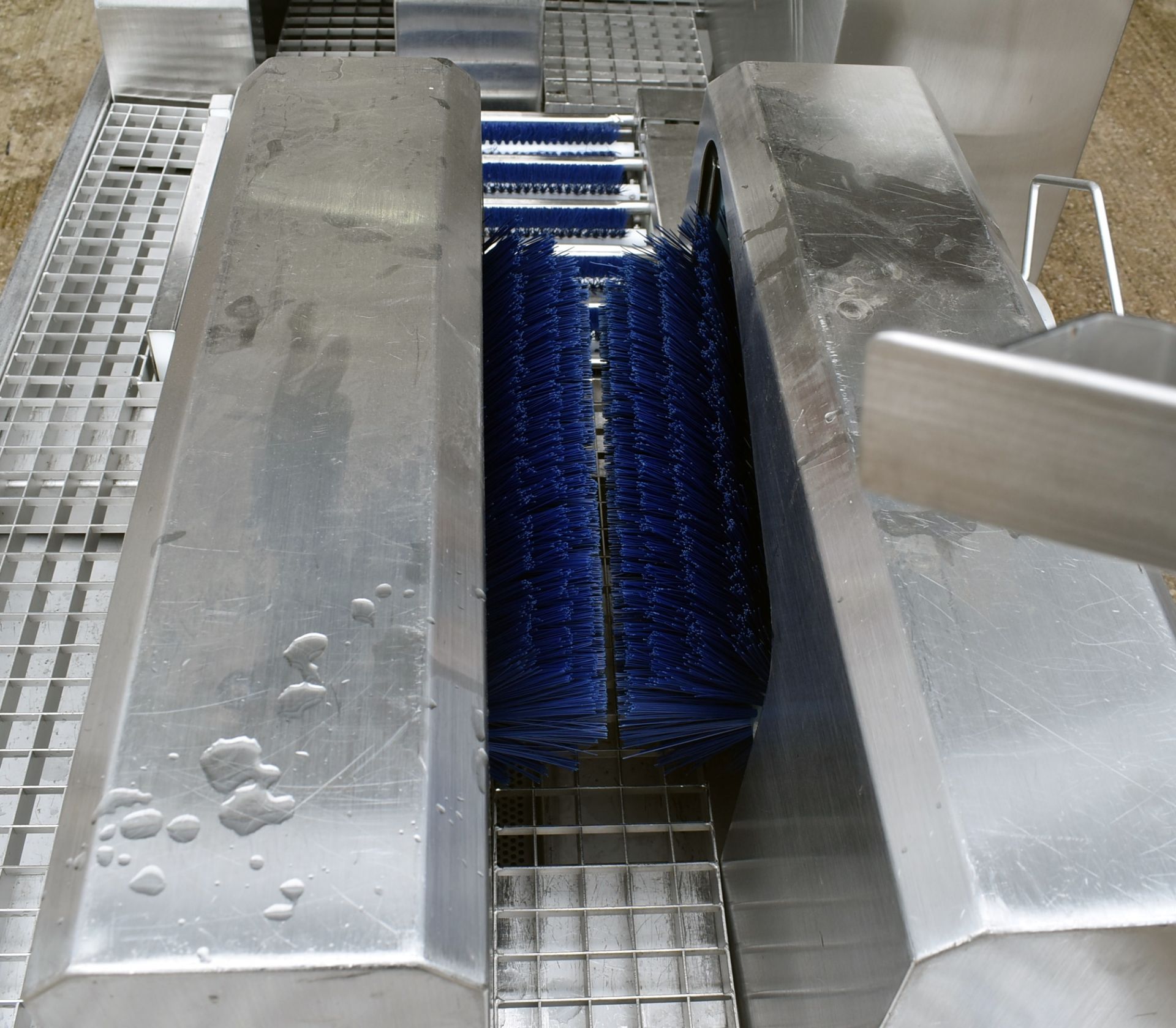 1 x Lave Botte 2 - CC2000 Sole and Boot Cleaner Machine - Ref: CHR107 - CL823 - Location: Altrincham - Image 8 of 10