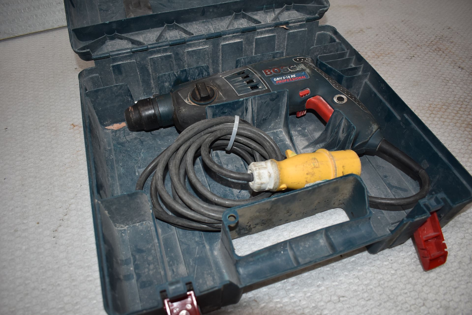 1 x Bosch GBH 2-18 RE SDS-Plus 110V Hammer Drill - Ref: C189 - CL816 - Location: Altrincham WA14