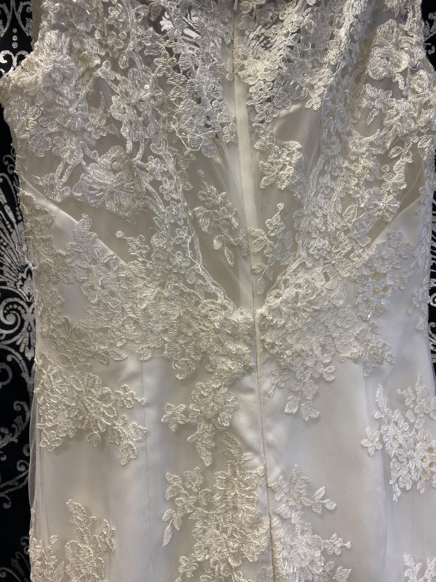 1 x LUSAN MANDONGUS 'Seychelle' Lace Overlay Biased Cut Designer Wedding Dress RRP £1,500 UK10 - Image 8 of 9
