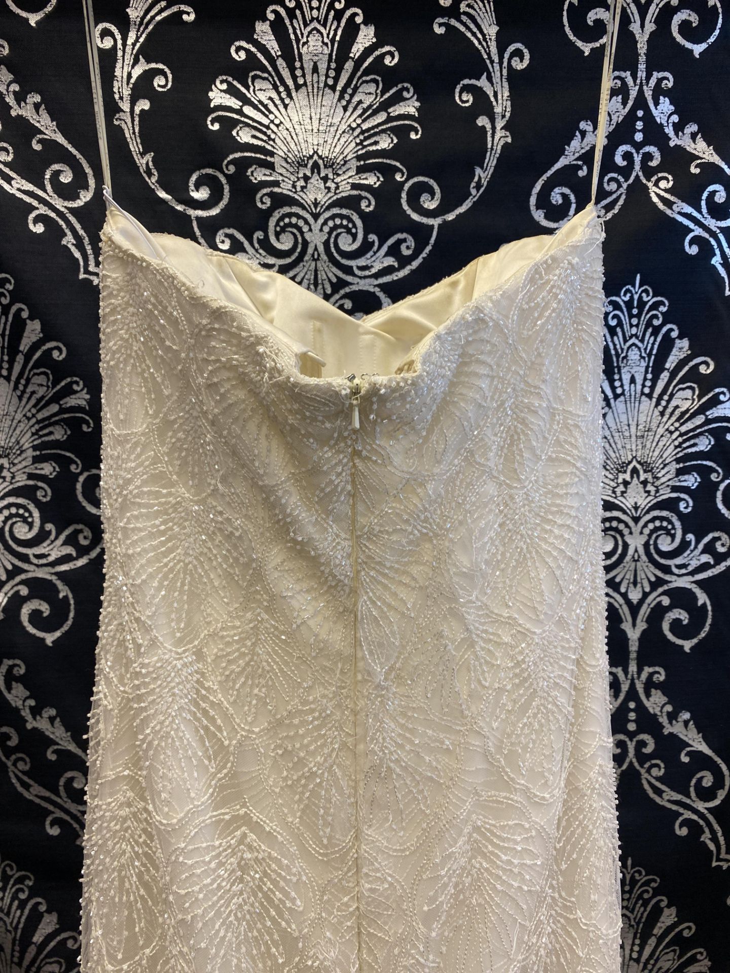1 x LUSAN MANDONGUS/ LM 'Verna'Beautiful Strapless Lace Fishtail Designer Wedding Dress RRP £2,500 - Image 4 of 8