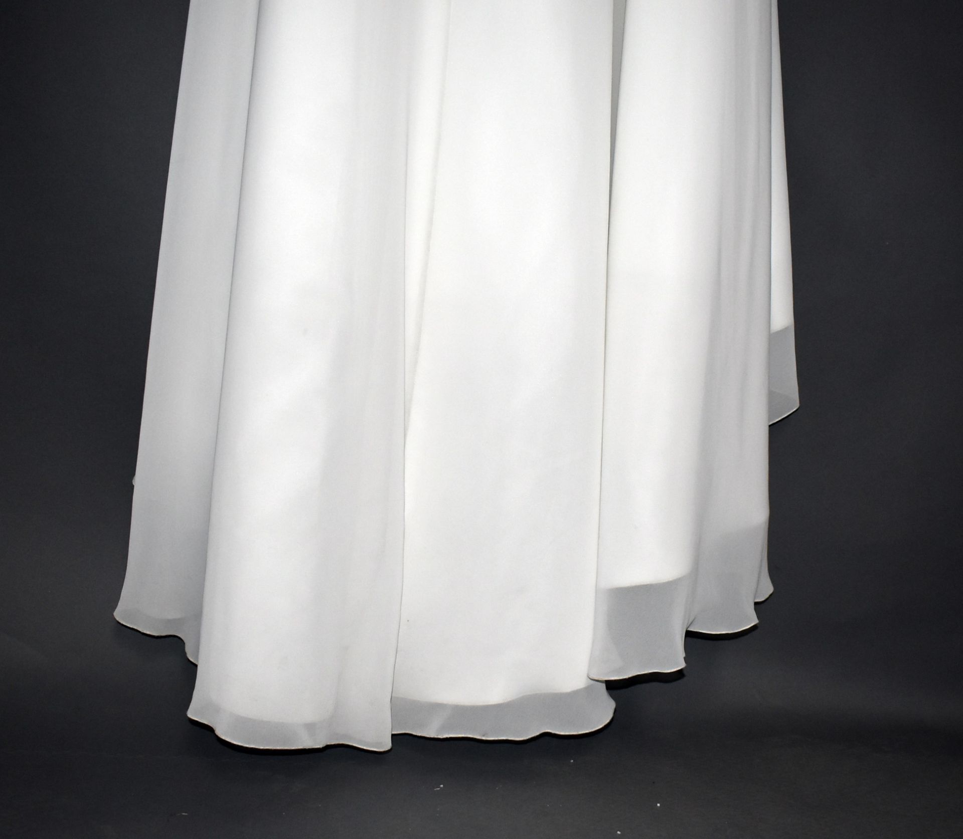1 x LUSAN MANDONGUS Off The Shoulder Lace Bodice Designer Wedding Dress Bridal Gown RRP £1,450 UK 14 - Image 5 of 6