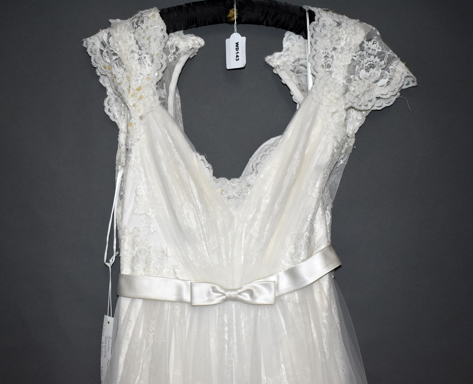 1 x LUSAN MANDONGUS Lace And Chiffon Designer Wedding Dress Bridal Gown RRP £1,450 UK 12 - Image 4 of 6