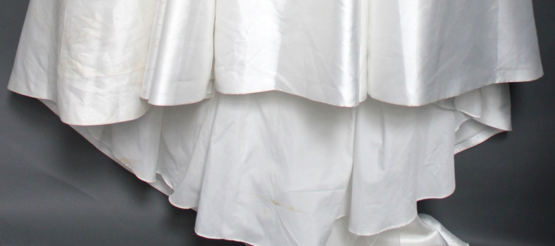 1 x ATELIER LYANA 'Mary' Lace And Delicately Beaded Designer Wedding Dress RRP £1,000 UK12 - Image 2 of 8