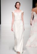 1 x ALAN HANNAH 'Greer' Pretty Lace & Chiffon Beaded Designer Wedding Dress RRP £2,025