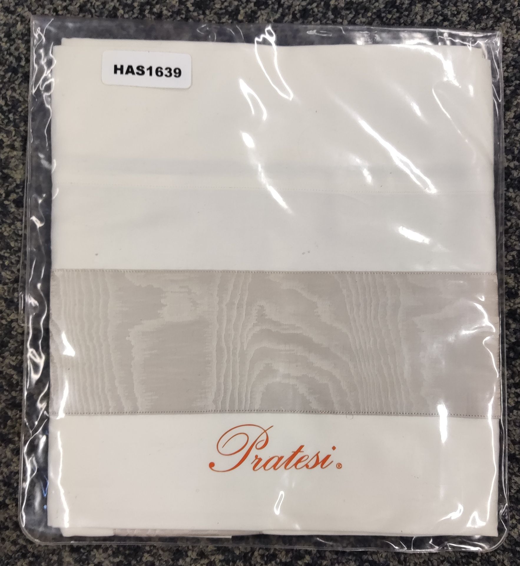 1 x PRATESI 'Neo Moire' Jacquard' 100% Cotton Pillow Sham Off White/Moire Beige-Pearl - 65x65cm - - Image 3 of 4