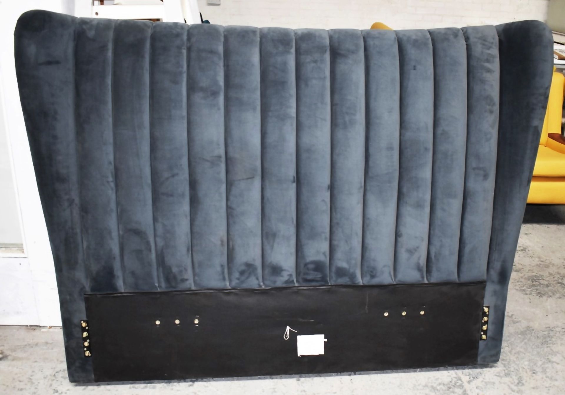 1 x TEMPUR 'Hampton' Luxury Upholstered Wing-back Headboard In Slate Grey - Ref: CL987 - Location: - Image 2 of 4