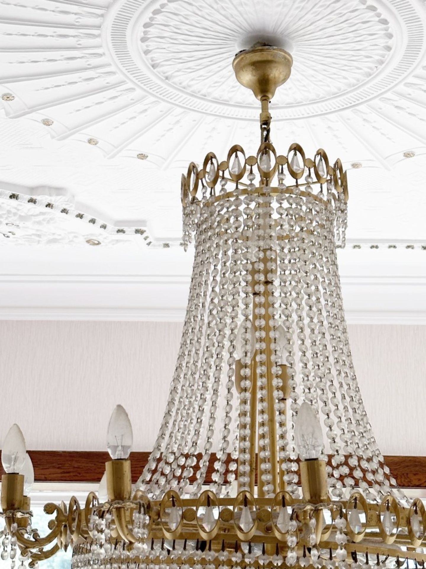 1 x Stunning GENUINE CRYSTAL AND GOLD PLATED Chandelier. - Image 9 of 11