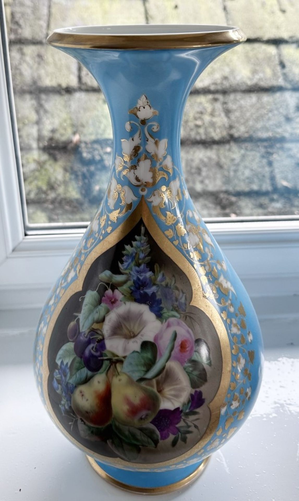 2 x VINTAGE Cloisonne French Fine Bone China Vases With Gold Leaf Design - Image 8 of 12