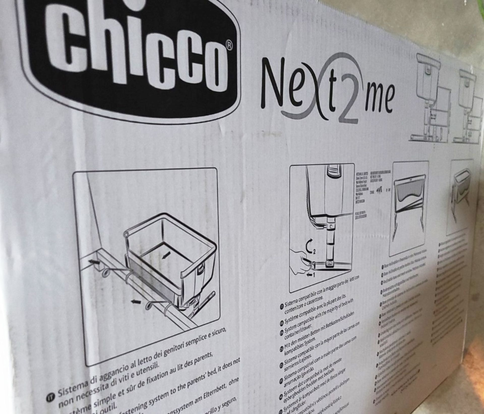 1 x CHICCO Next2me 'Chick to Chick' Bedside Baby Crib With Mattress - New Sealed Stock - RRP £299.00 - Image 4 of 6