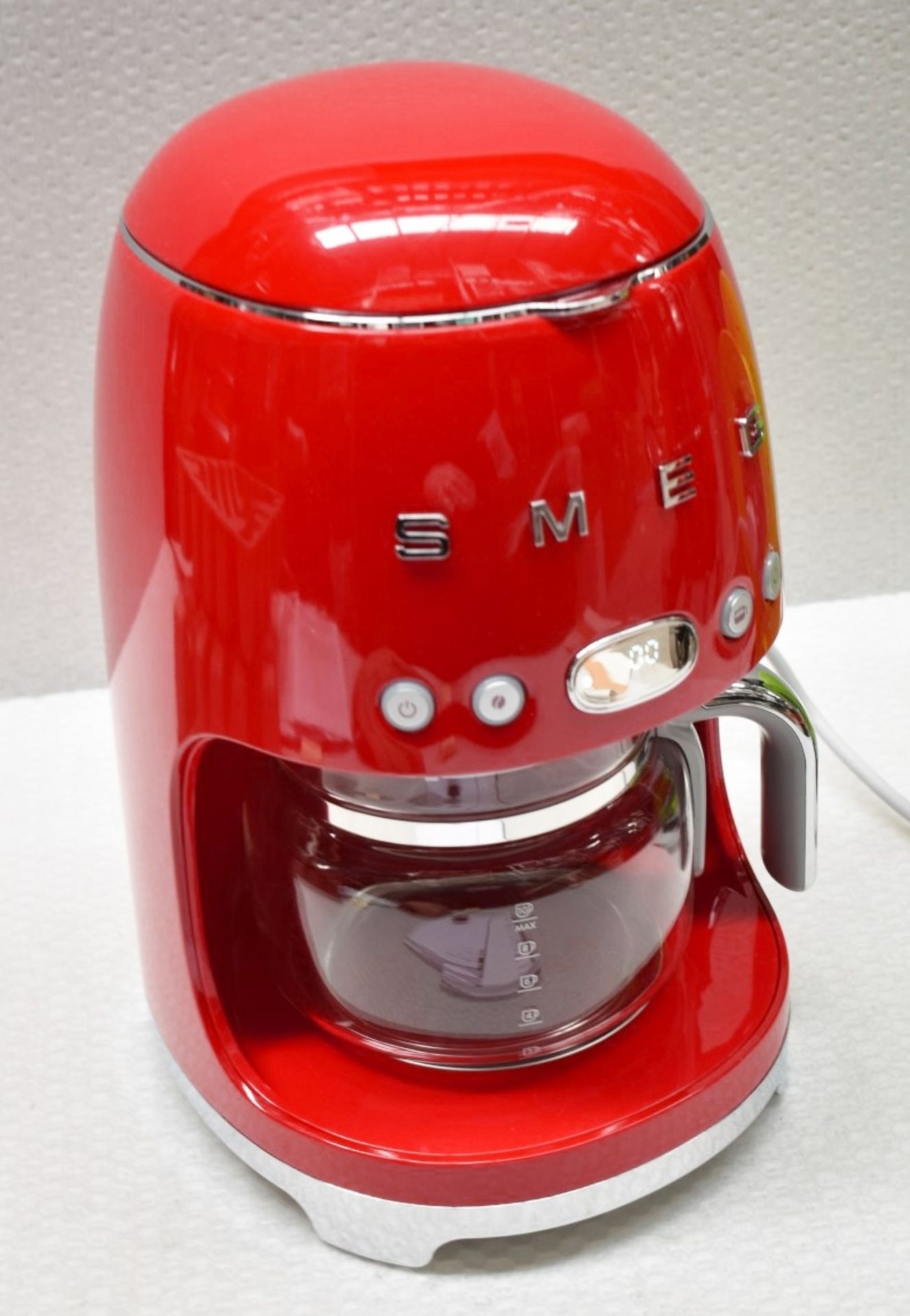 1 x SMEG Drip Retro-Style Filter Coffee Machine In Red, With Reuseable Filter And Digital - Image 2 of 15