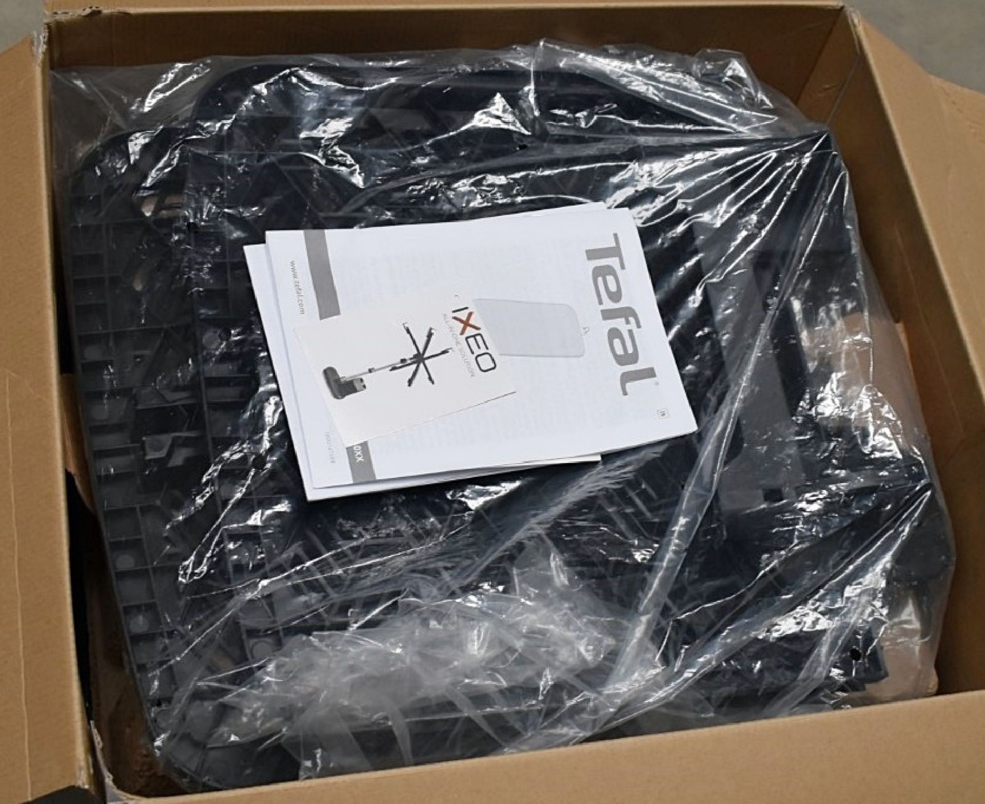 1 x TEFAL 'Ixeo' All-In-One Garment Steamer Solution - Original Price £289.99 - Unused Boxed Stock - Image 14 of 21