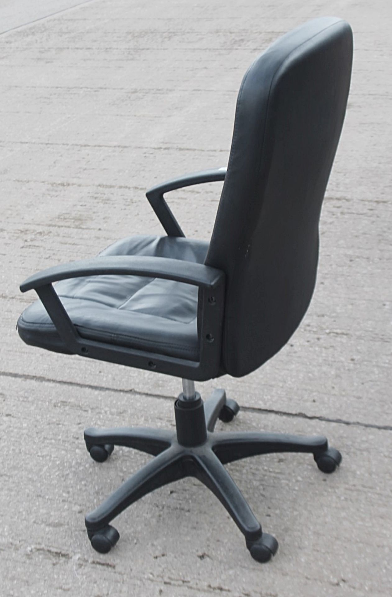 4 x Assorted Office Chairs On Castors - Models Vary - Recently Relocated From An Exclusive - Image 4 of 10