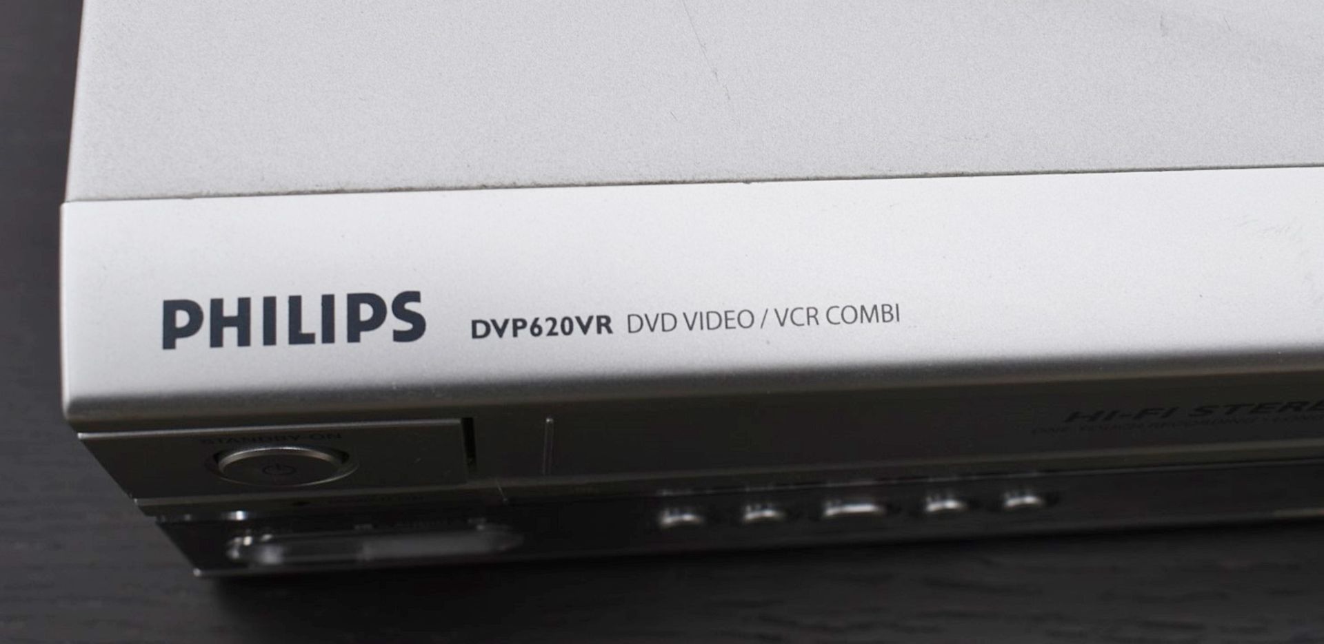 1 x PHILLIPS VHS / DVD Combi Player, With SAMSUNG Television & Remote - Image 11 of 16