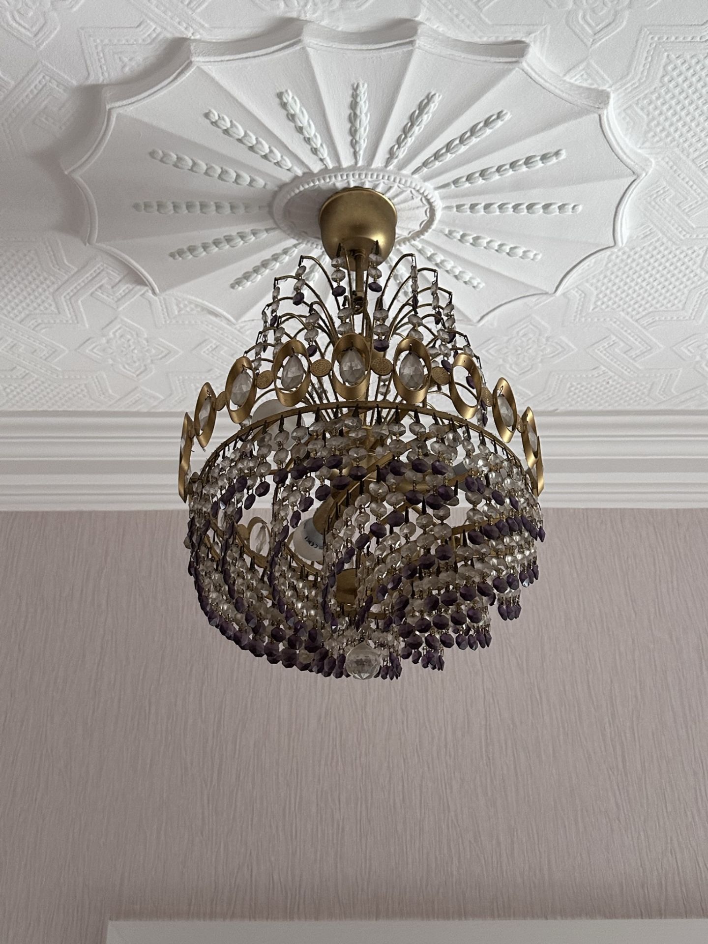1 x Stunning REAL CRYSTAL And Gemstone Gold Plated Pendant Ceiling Light - Image 2 of 7