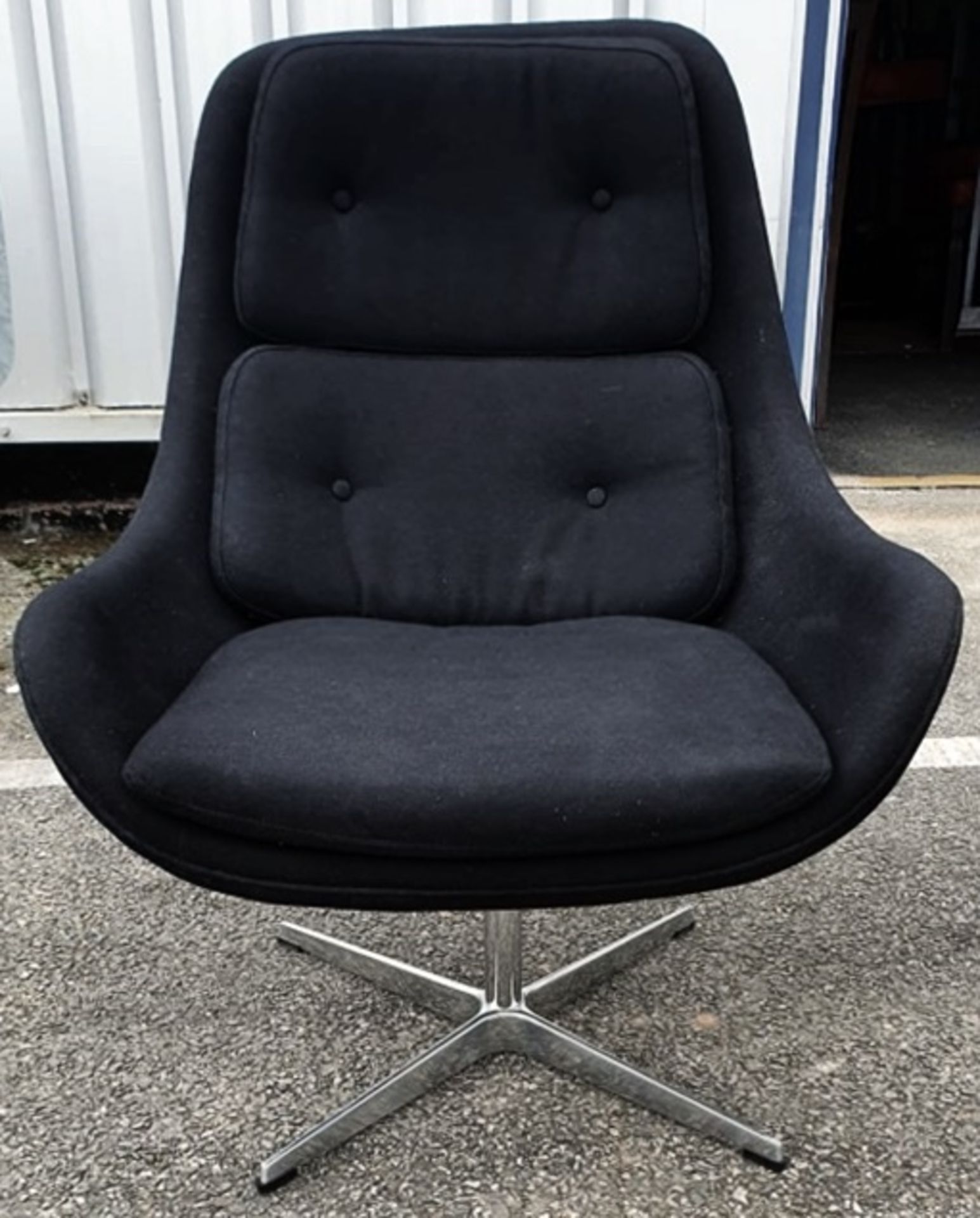 1 x STEIJER Super Easy Cashmere Upholstered Swivel Lounge Chair In Charcoal With Chromed Steel Base - Image 2 of 8