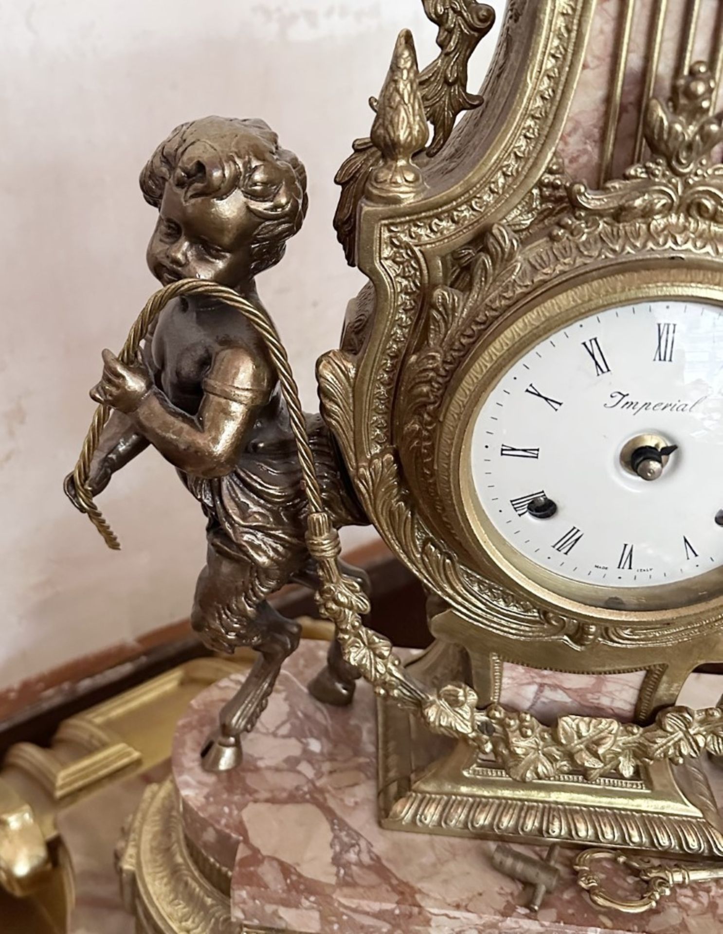 1 x Stunning Italian FRANZ HERMLE Imperial Bronze And Marble Mantle Clock - Image 4 of 10