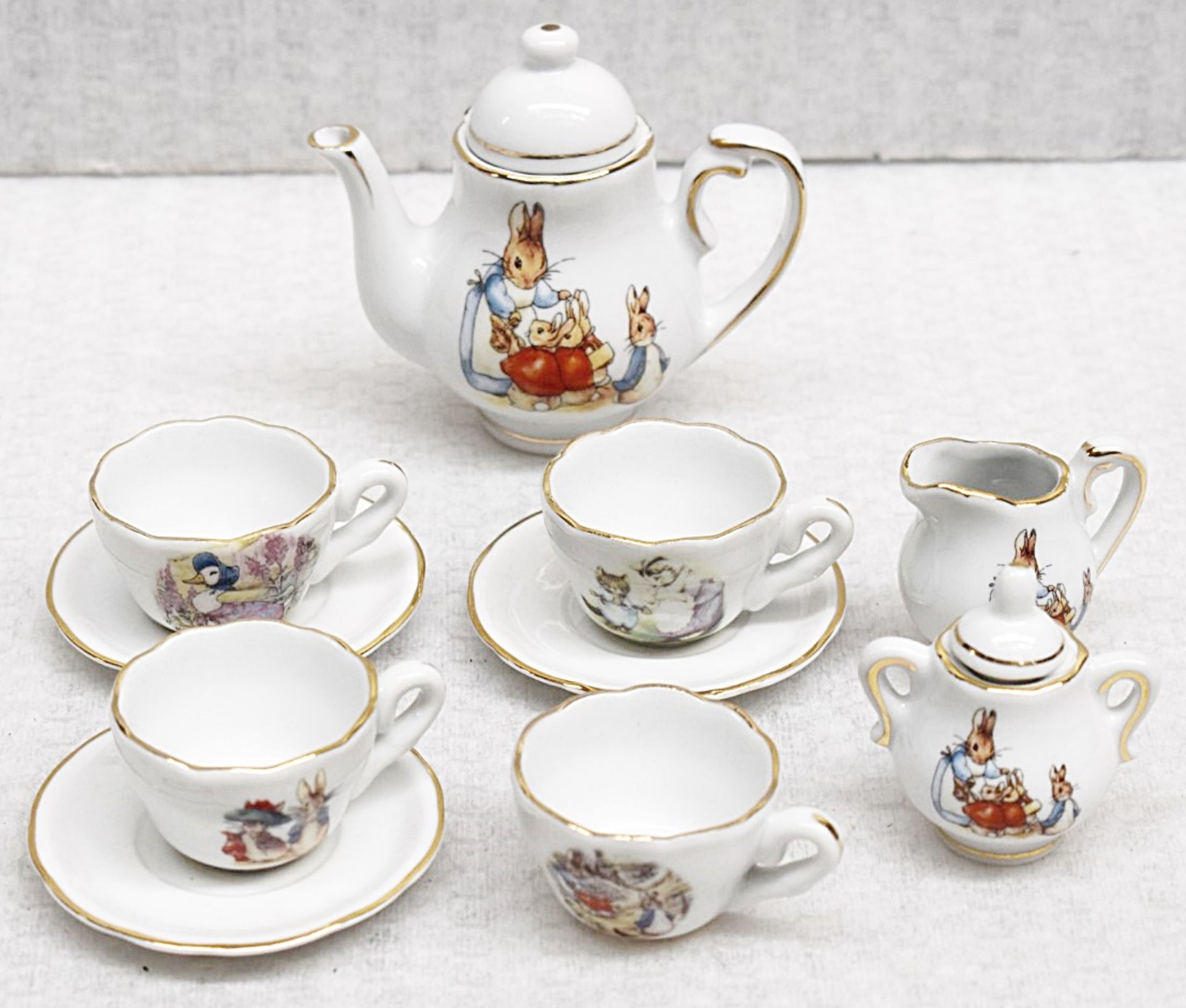 1 x Beatrix Potter Hand-gilded Porcelain Children's Tea Set In Case - Original Price £119.00 - - Bild 2 aus 6