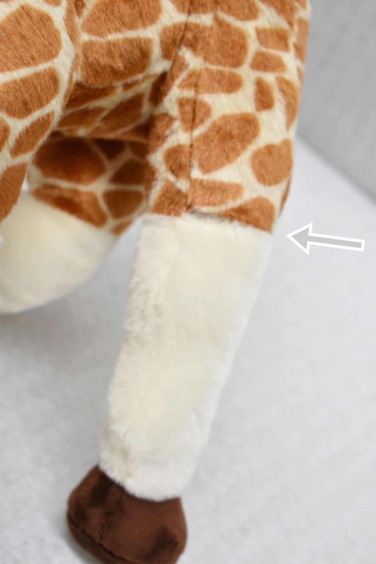2 x KEEL Branded Plush Toys, Dinosaur and Giraffe - RRP £46.90 - See Condition - Ref: HAS2318+2329/ - Image 5 of 5