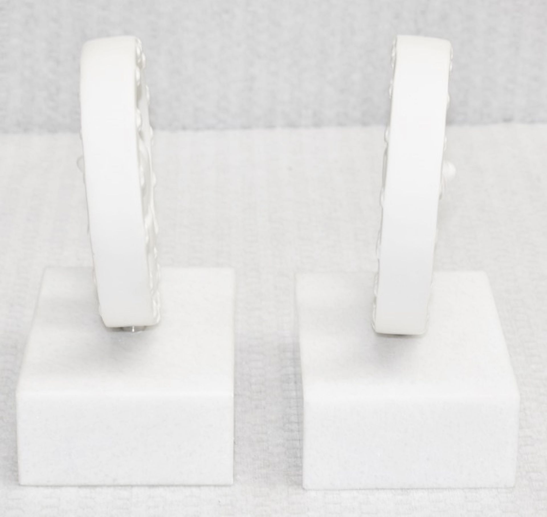 Set Of 2 x JONATHAN ADLER 'Peace' Designer Porcelain Bookends, With Alabaster Bases (Set of 2) - Image 4 of 5