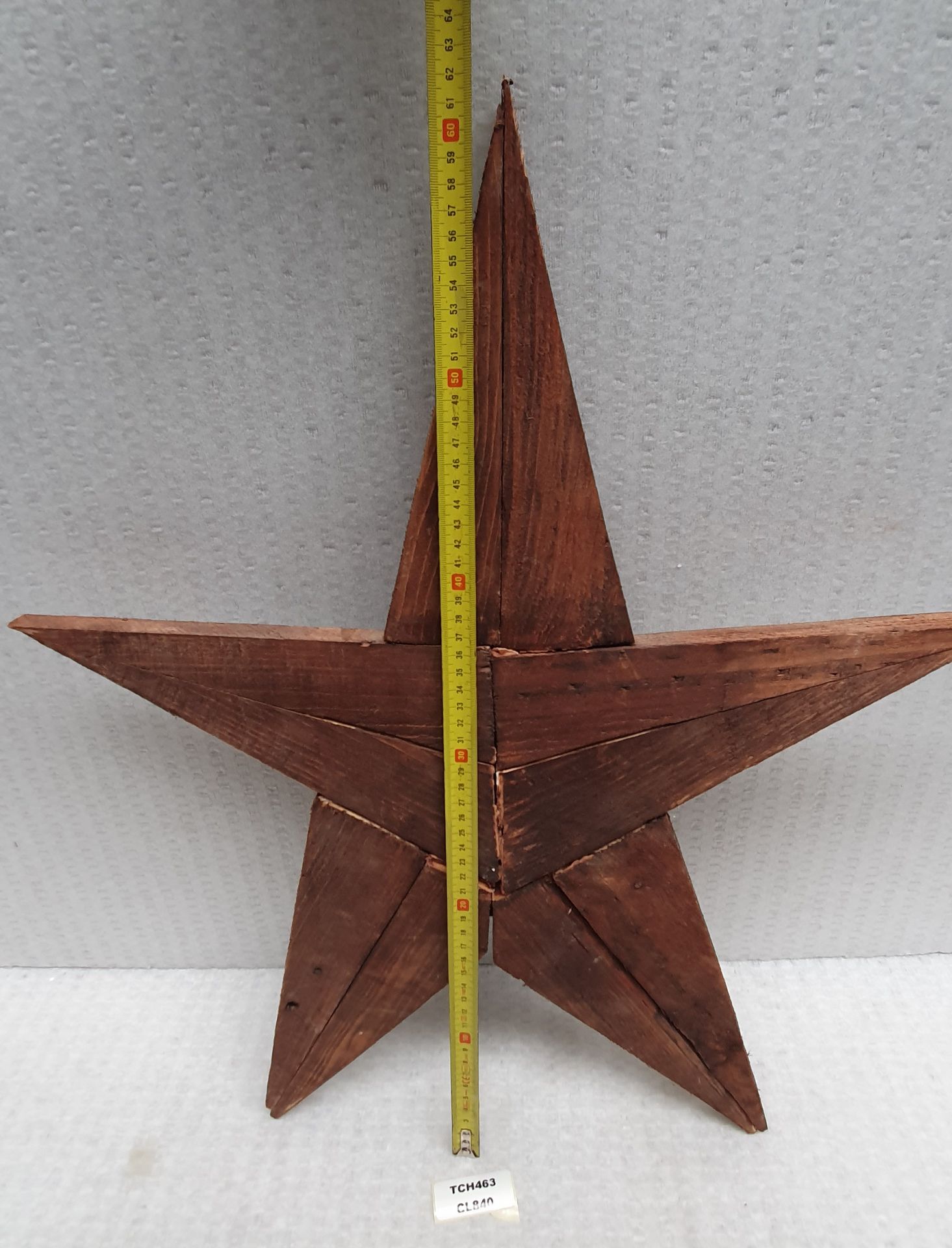 1 x Wooden Star Decoration - Approx. 62cm Tall - Ref: TCH463 - CL840 - Location: Altrincham WA14 - Image 2 of 5