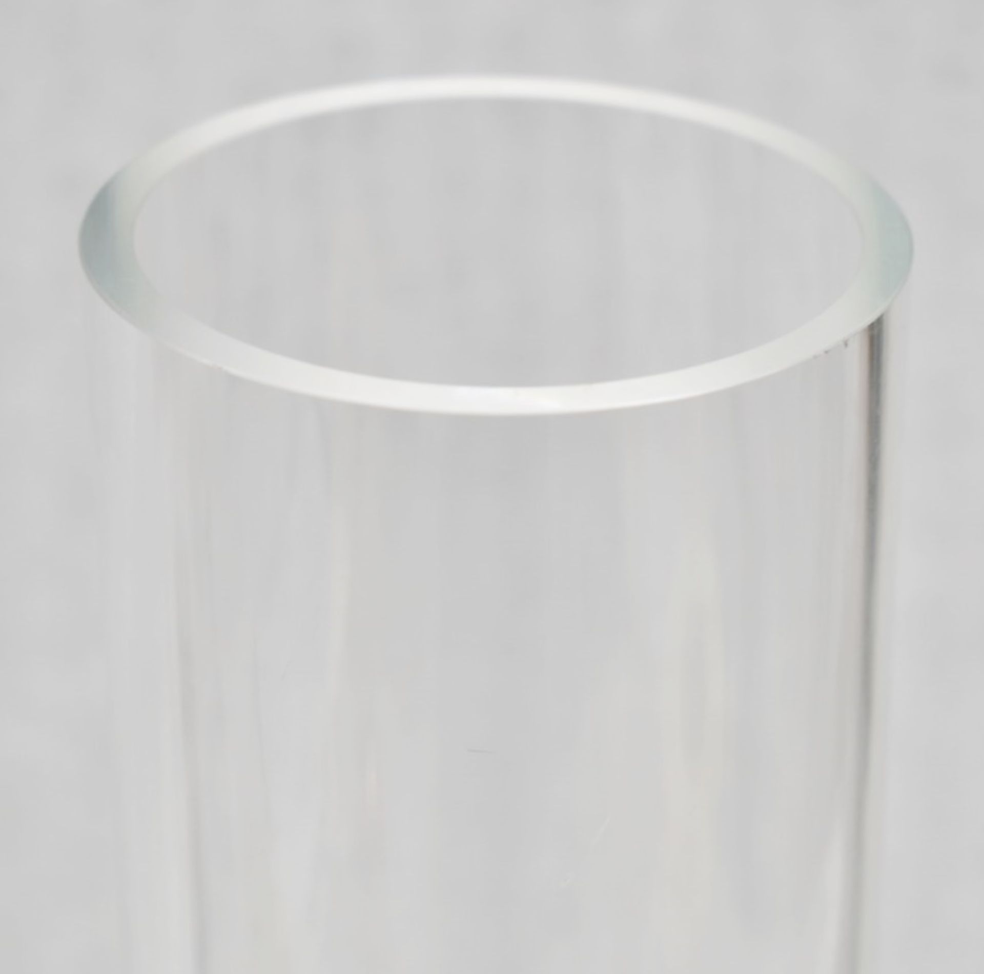 2 x KENNETH TURNER Designer Clear Glass Hand-crafted Vases - Ref: CNT763+764/WH2/C23 - CL845 - NO - Image 2 of 3
