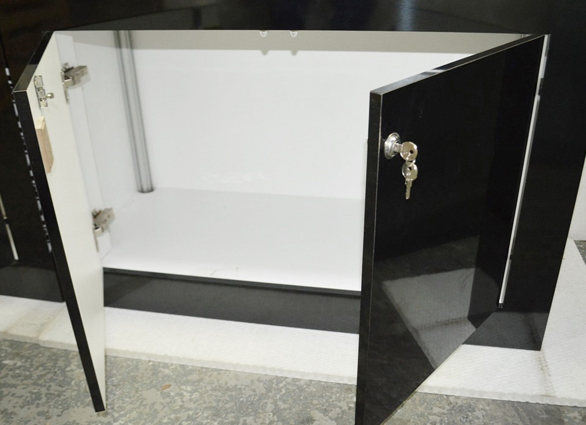 Pair Of Retail Counters With Lockable Display Cabinets And Undercounter Storage - Image 5 of 9