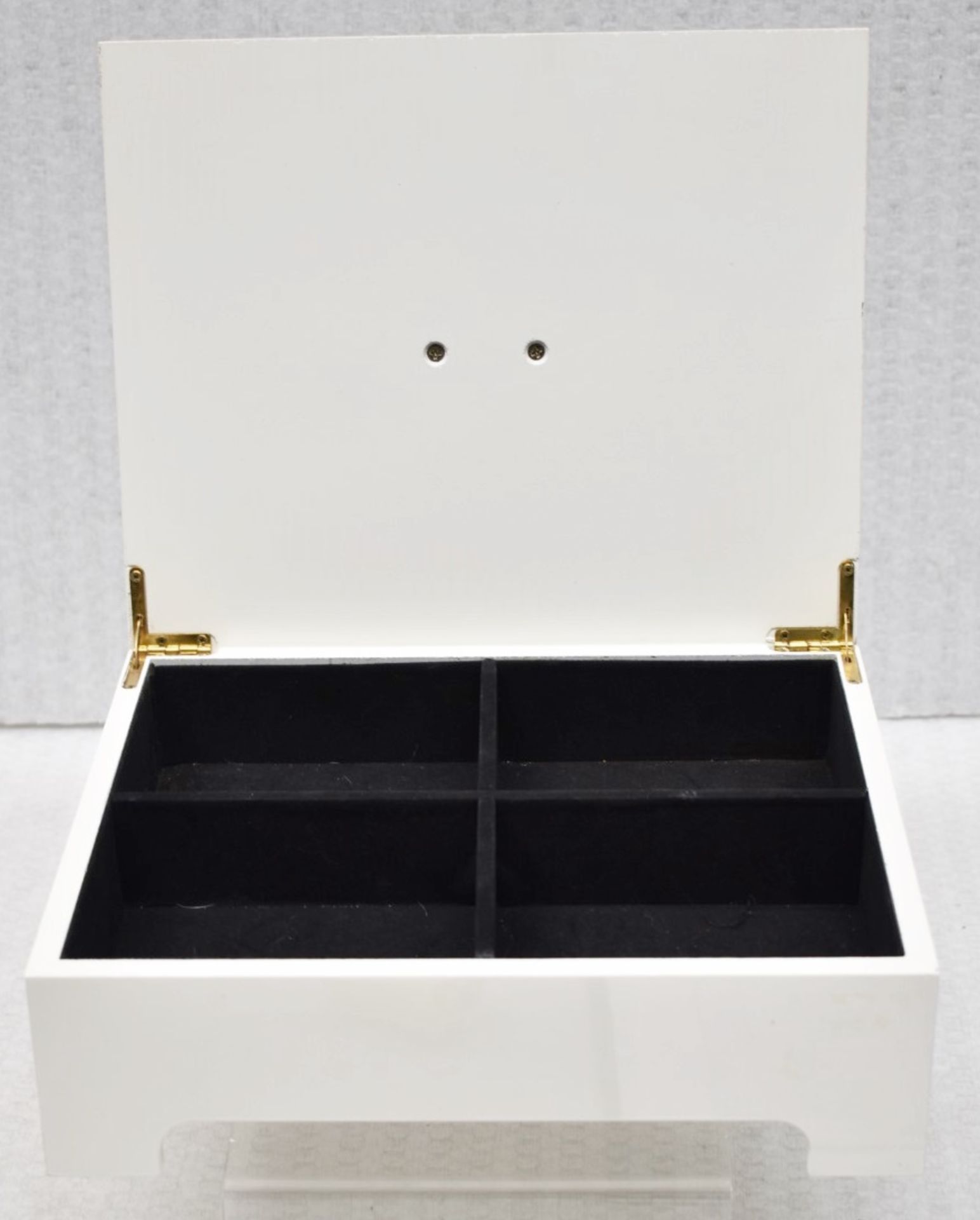 1 x Designer-style Jewellery Box In Cream With Statement Handle - Ref: CNT761/WH2/C23 - CL845 - NO - Image 2 of 4