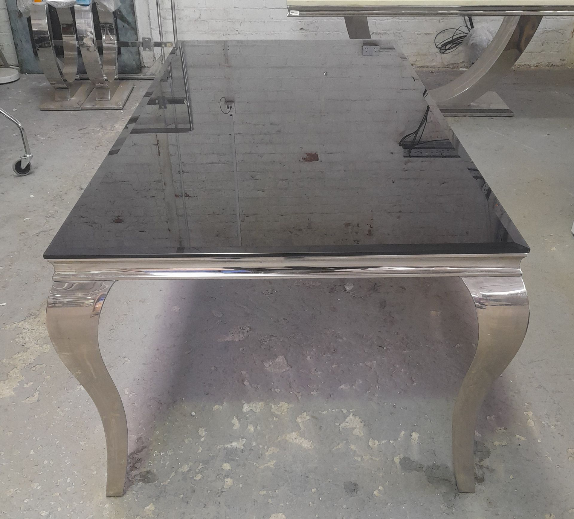 1 x Athena Glasstop Dining Table - Ref: REN256 - CL999 - NO VAT ON THE HAMMER - Location: Altrincham - Image 3 of 7