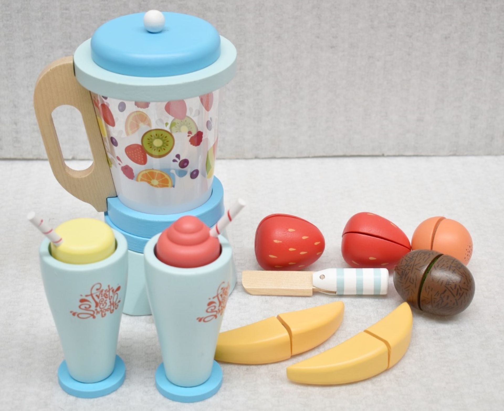 1 x LE TOY VAN Wooden Toy Blender Fruit Smooth Play Set - Unused Boxed Stock - Ref: HAS2317/WH2/ - Image 2 of 4