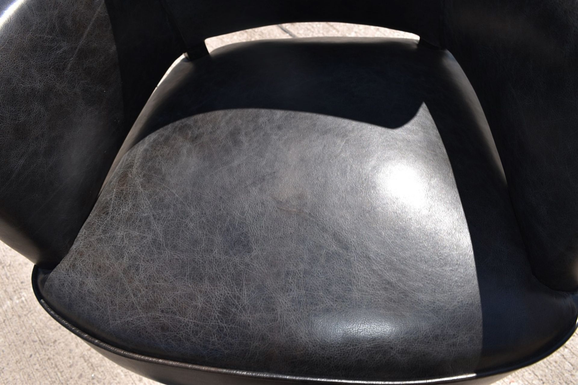 1 x TIMOTHY OULTON 'Swinderby' Luxury Distressed Black Leather Barstool  - Original Price £1,800 - - Image 14 of 18
