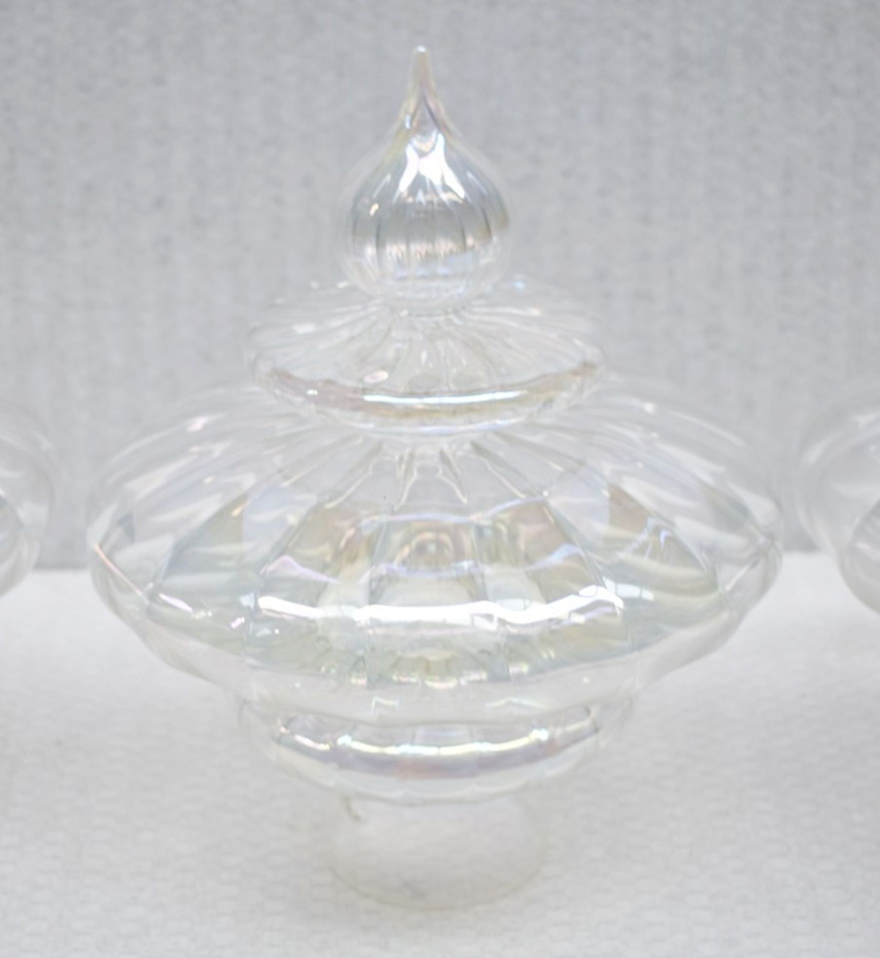 1 x HEATHFIELD & CO Luxury 'Basilca' Triple Pendant Light In Polished Nickel, With Fluted Artisan - Bild 3 aus 11