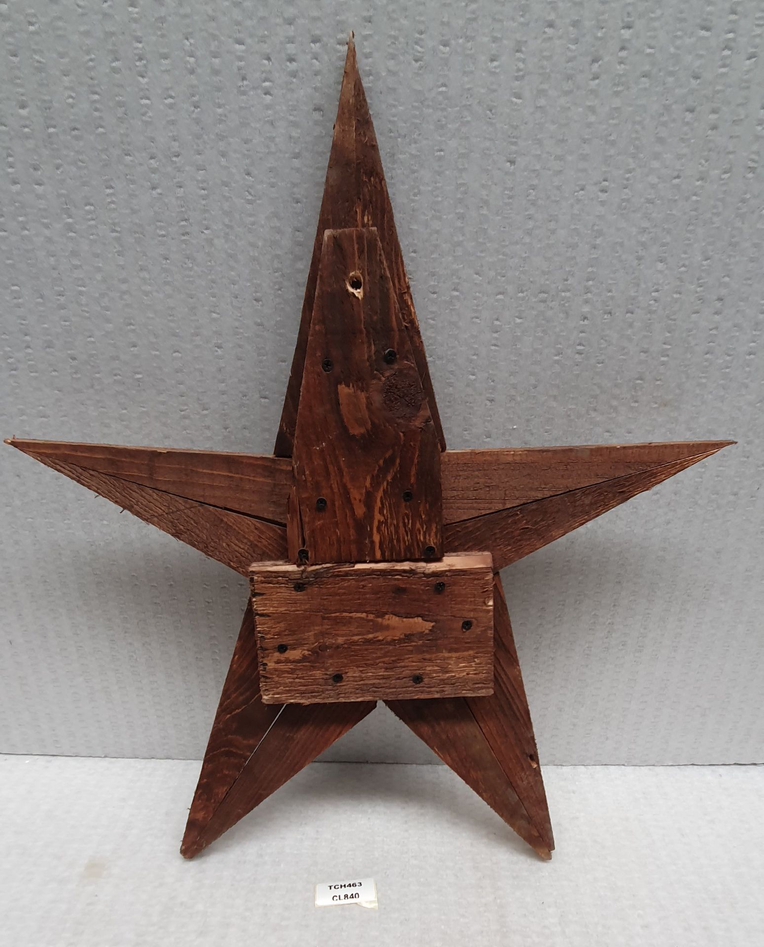 1 x Wooden Star Decoration - Approx. 62cm Tall - Ref: TCH463 - CL840 - Location: Altrincham WA14 - Image 5 of 5