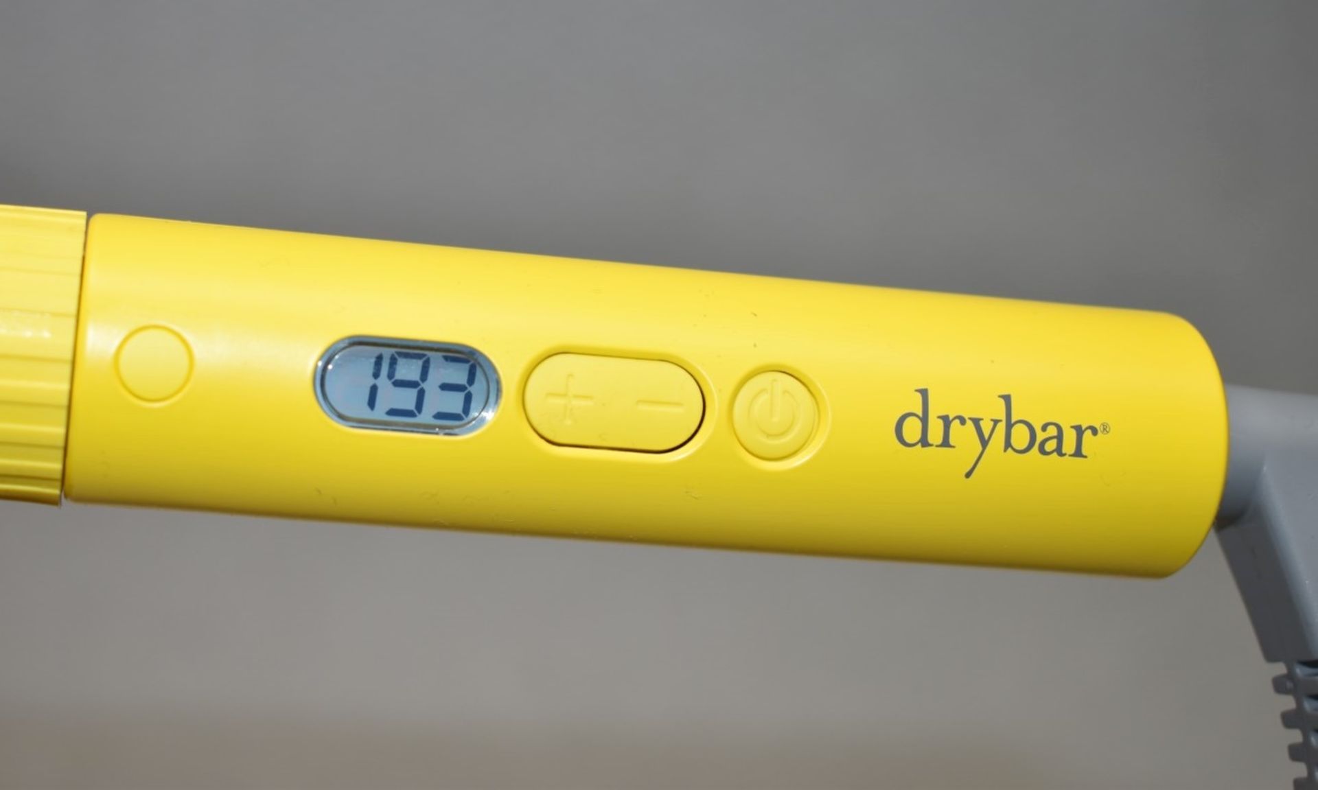 1 x DRYBAR '3-Day Bender' Digital 1.25-Inch Curling Iron - Original Price £129.00 - Unused Boxed - Image 4 of 10