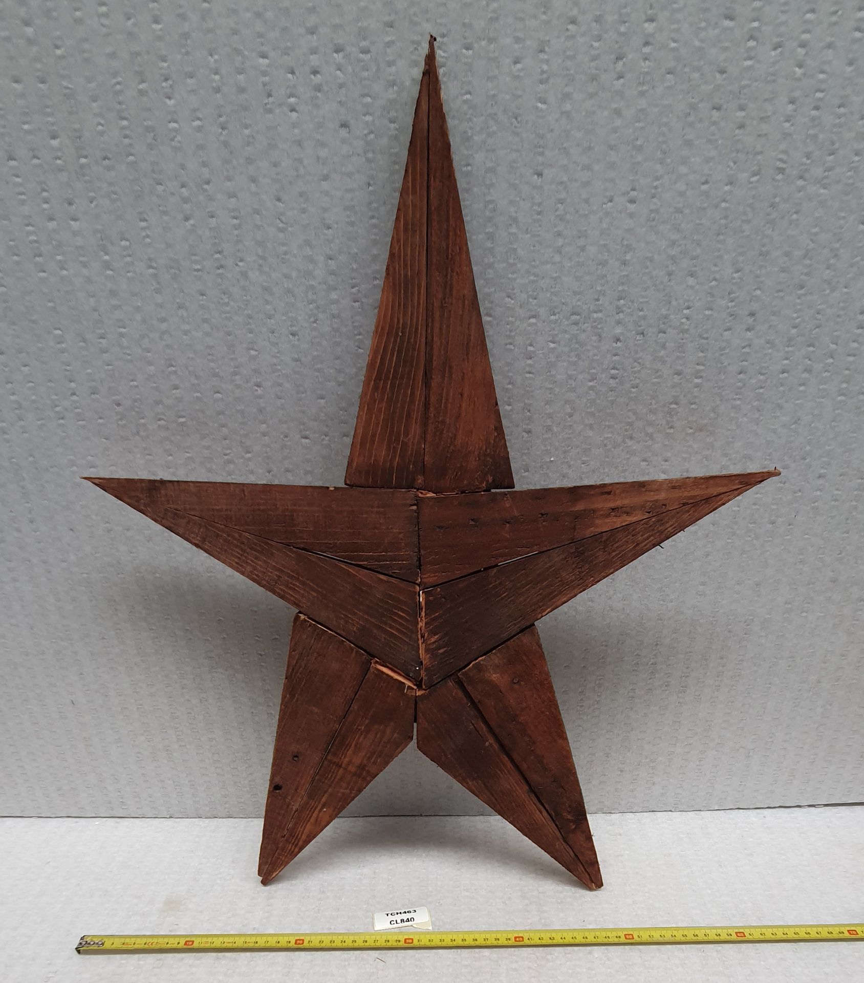 1 x Wooden Star Decoration - Approx. 62cm Tall - Ref: TCH463 - CL840 - Location: Altrincham WA14 - Image 4 of 5