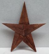 1 x Wooden Star Decoration - Approx. 62cm Tall - Ref: TCH463 - CL840 - Location: Altrincham WA14