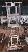 Industrial Podium Step Youngman Adjustment 9 Foot High Load Max. 150Kg 23.6 Stone - Ref: 1 - CL464 -