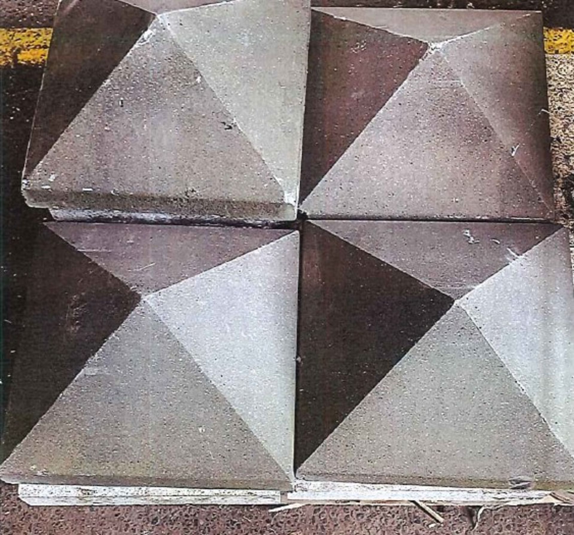 4 X 17" X 17" Concrete Coping Capping Stones - Ref: 70 - CL464 - Location: Liverpool L19 - Image 2 of 2