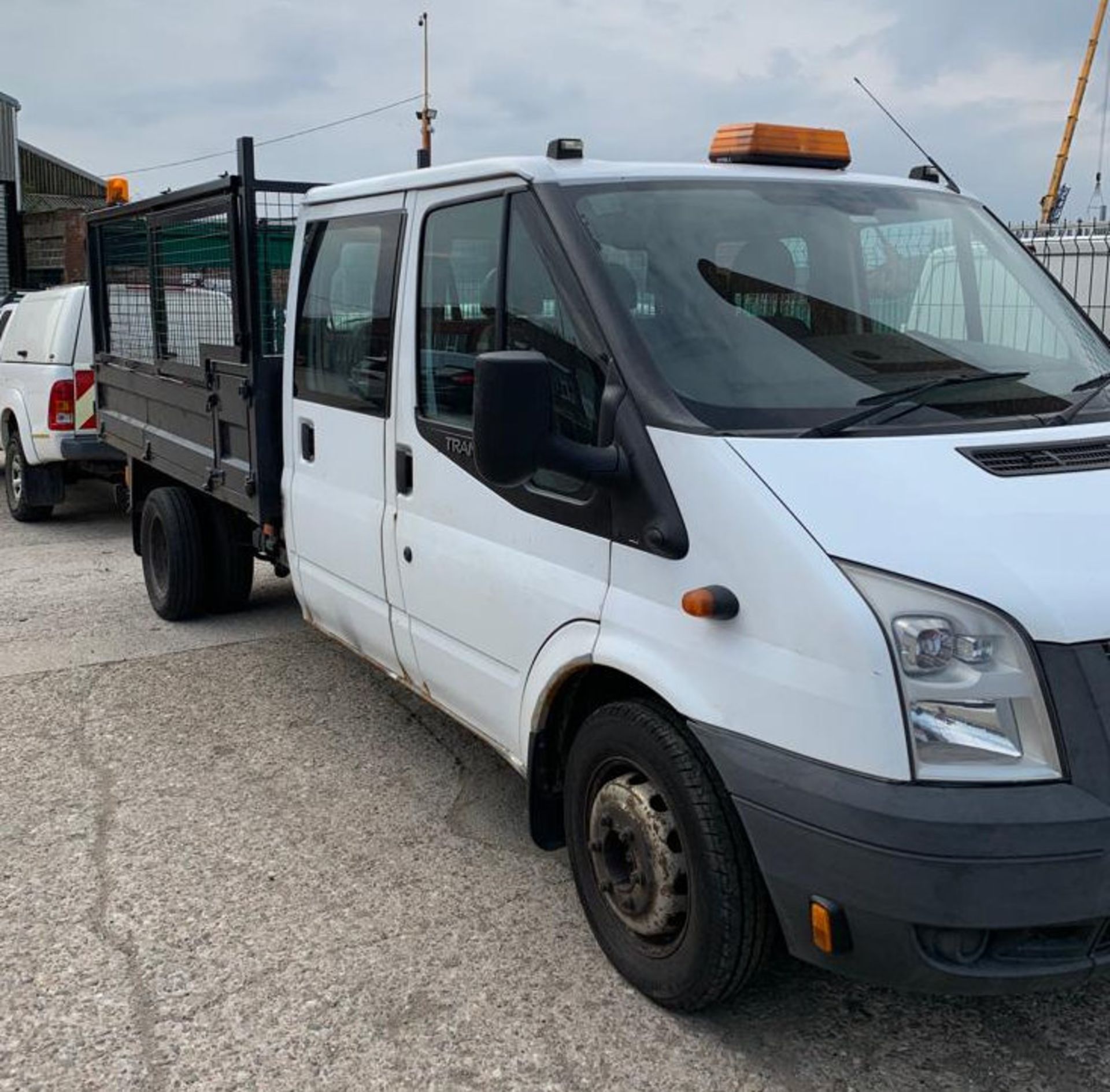 2013 Ford Transit 100 T350 RWD Crew Cab Tipper Truck - CL464 - Location: Liverpool L19 - Image 2 of 8