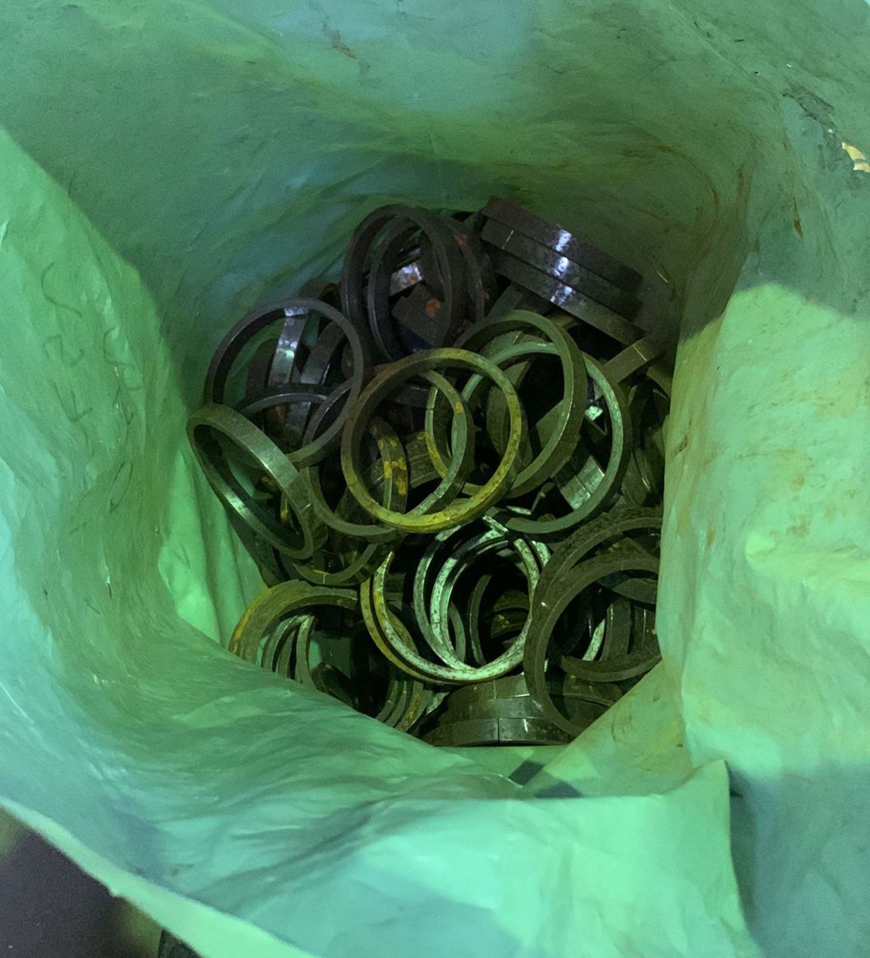 Bag Of 100mm Rings - Ref: 14 - CL464 - Location: Liverpool L19 - Image 2 of 2