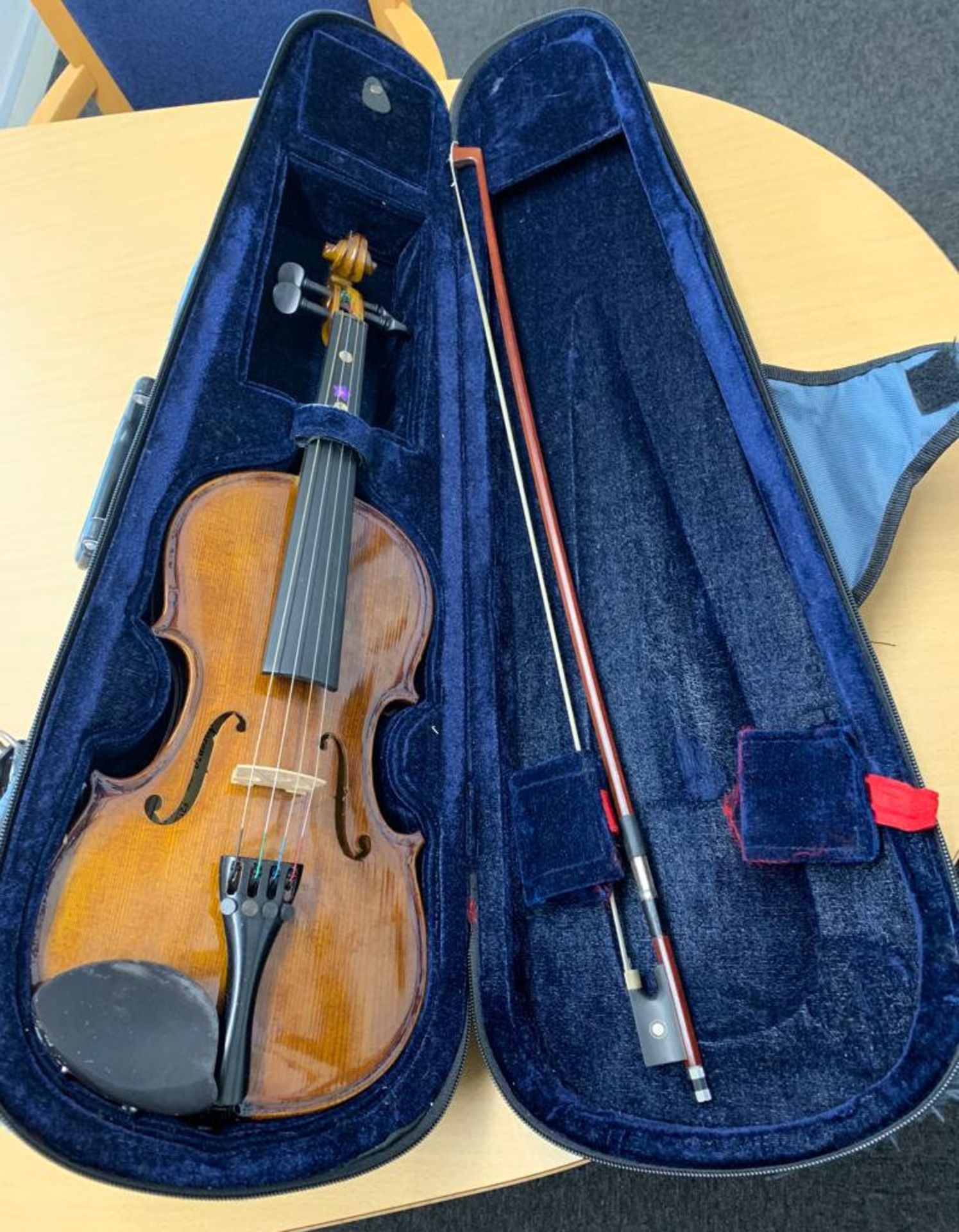 1 X Violin With Case - Ref: 100 - CL464 - Location: Liverpool L19