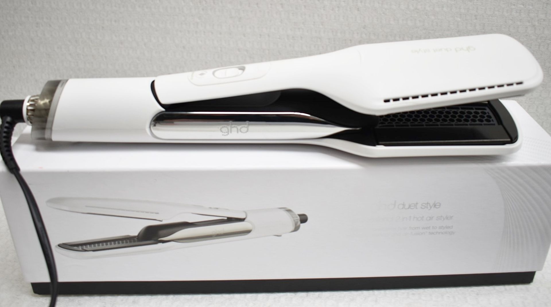 1 x GHD Duet Styler 2-in-1 Hot Air Styler - Original Price £379.00 - Unused Boxed Stock - Ref: - Image 4 of 9